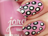 Nail Studio: Polkadot Design